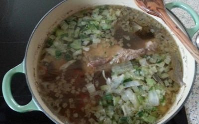 Adeles Fleischbrühe – ketogen und Lowcarb